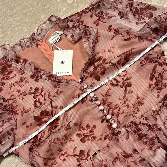 STELLAH Blush Floral Dress - Picture 14 of 16